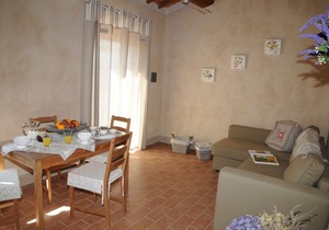 APARTMENT WITH POOL AND HANDLING IN AGRITURISMO