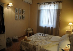 APARTMENT WITH POOL AND HANDLING IN AGRITURISMO