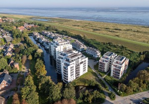 Apartment with private sauna and great balcony on the Graft with a view of the dike!