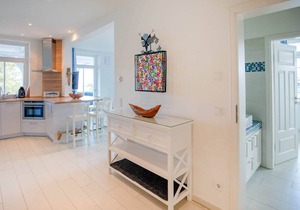 Apartment with sea view, 2 bedrooms and balcony