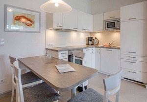 Apartment with sea view, 1 bedroom and balcony