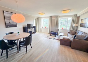 Apartment with sea view, 3 bedrooms and balcony