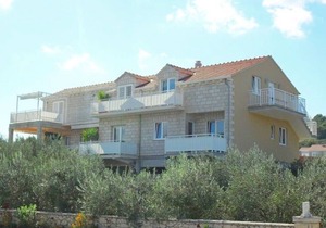 Apartments Željko, (8279), Lumbarda, hr