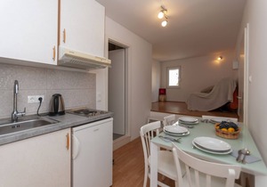 Apartments and Rooms Nikola (45181-A6) - Omis