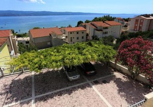 Apartments and rooms with parking space Duce, Omis - 10303