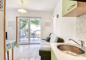 Apartments Ennio, (9949), Povlja, hr