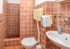 Apartments Garoful (82851-A3) - Sv. Filip i Jakov