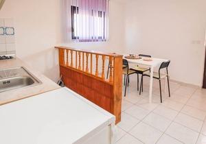 Apartments Garoful (82851-A3) - Sv. Filip i Jakov