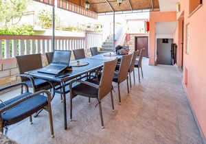 Apartments Garoful (82851-A6) - Sv. Filip i Jakov
