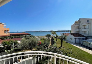 Apartments Roko- One bedroom apartment with balcony and sea view (A3)