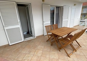 Apartments Roko- Two bedroom apartment with balcony and garden view (B4)