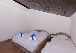 Apartments Irena (16831-A4) - Tkon - island Pasman
