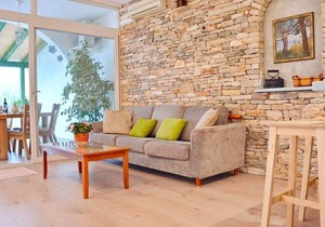Apartments Ivan, (14675), Basina, Croatia