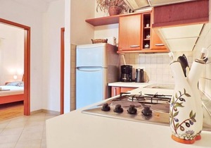 Apartments Ivan, (8797), Basina, Croatia