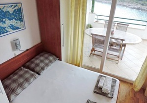 Apartments Ivan, (8797), Basina, Croatia