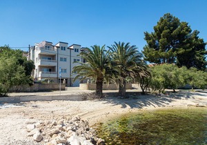 Apartments Janja (30131-A1) - Arbanija (Ciovo)