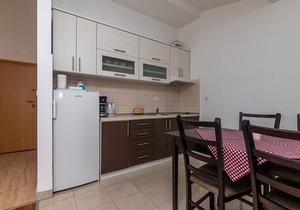 Apartments Janja (30131-A3) - Arbanija (Ciovo)