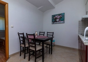 Apartments Janja (30131-A8) - Arbanija (Ciovo)