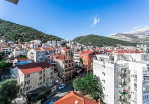 Apartments LORA 13.Jula,15