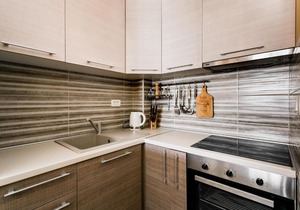 Apartments LORA 13.Jula,15