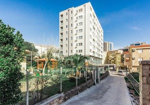Apartments Lora 13.Jula, 15