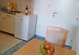 Apartments Marta, (11024), Baška Voda, Croatia