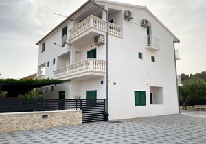 Apartments Pulić