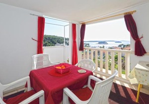 Apartments & Rooms Zlatica Hvar