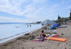 Apartments with parking space Duce, Omis - 9437