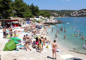 Apartments with parking space Mavarstica, Ciovo - 17803