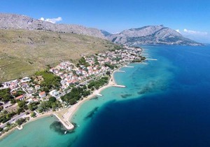 Apartments with parking space Duce, Omis - 7532
