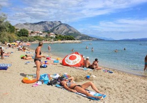 Apartments with parking space Duce, Omis - 7532