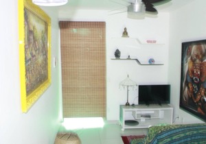Apartments with two full bedrooms, five minutes walking from the sea.