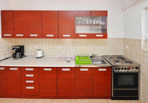 Apartments Zora, Lun