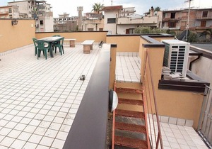 Appartamento Ermes C: A welcoming apartment situated at a short distance from the beach, with Free WI-FI.
