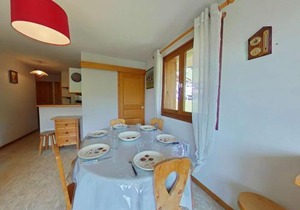 Appartement 2 Pièces Cabine avec Balcon Sud - Proche Pistes et Commerces - FR-1-241-188