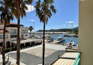 Appartement 2 pièces avec terrasse et parking à 150m de la mer - FR-1-225-451