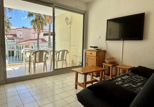 Appartement 2 pièces avec terrasse et parking à 150m de la mer - FR-1-225-451