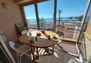 Appartement 2 pièces cabine, 4 couchages, vue mer, à 20 m de la plage - Grau d'Agde - FR-1-423-194