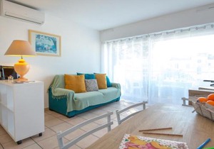 Appartement 2 pièces avec Terrasse - Plage à 50m - Climatisé - Proche Gare et Commerces - FR-1-466A-4