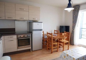 Appartement 2P. avec Vue Port, Tennis, Piscine Chauffée, Parking - À 600m de la Plage et Centre Nautique - FR-1-479-37