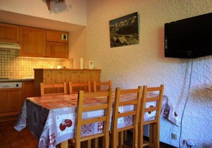 Appartement 3 pièces/6 pers avec cheminée et parking couvert - FR-1-241-229
