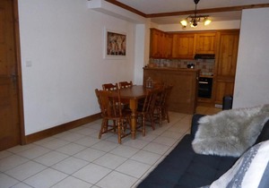 Appartement 3 pièces avec mezzanine et balcon sud, proche lac et navette Courchevel - FR-1-464-3