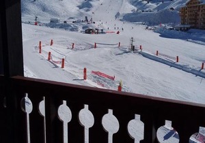 Appartement au pied des pistes avec balcon et cuisine équipée - FR-1-455-7
