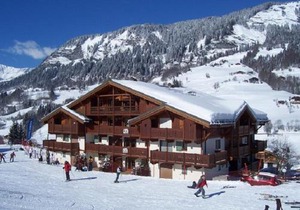 Appartement chaleureux au pied des pistes avec parking, pour 4-6 personnes - FR-1-505-61