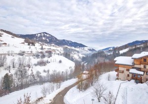 Appartement cosy avec piscine, au pied des pistes, parfait pour 4 personnes - FR-1-505-112