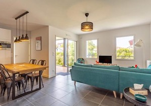Appartement de standing à 500m de l'Océan avec terrasse, jardin et parking à Guéthary - FR-1-4-583