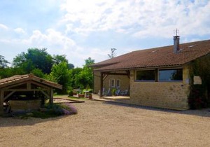 Appartement familial à Blaignac avec Piscine 100m² 8 personnes