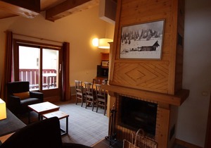 Appartement 3 Pièces Avec Cheminée, ski aux Pieds, Dans Résidence 5