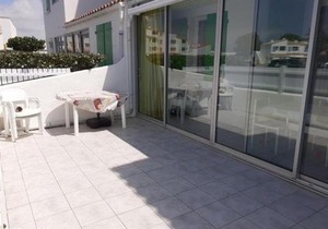 Appartement 2 pièces avec terrasse et véranda, à 200 m de la plage, commerces et pistes cyclables - FR-1-324A-22